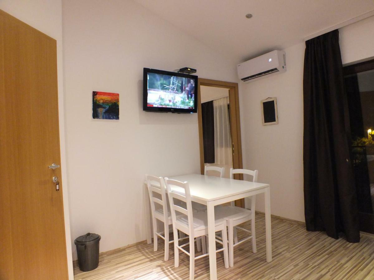 Apartmani Barisic Бродарица Экстерьер фото
